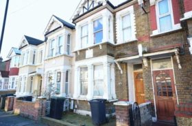 2 bedroom Terraced f...